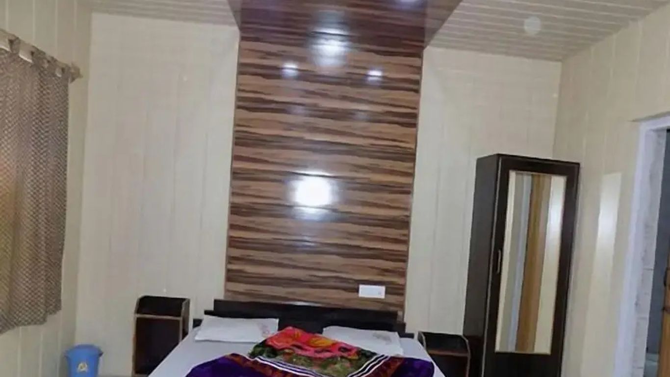 Hotel Neelam Raj