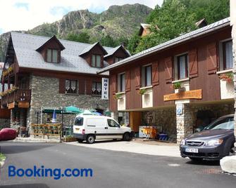 Le Relais des Ecrins - Saint-Christophe-en-Oisans - Building