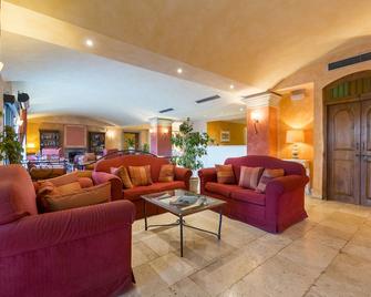 Hotel Borgo Di Cortefreda - Tavarnelle Val di Pesa - Living room