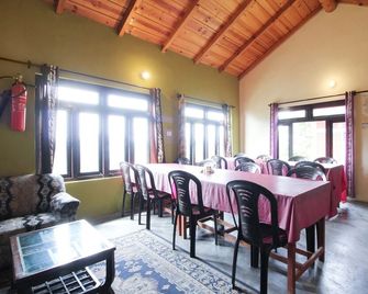 Oak Essence Mukteshwar - Mukteshwar - Restaurant
