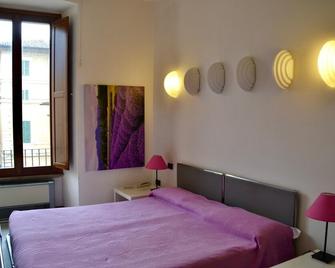 Hotel Italia - Foligno - Bedroom