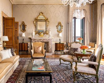 Danieli, Venezia, A Four Seasons Hotel - Venecia - Sala de estar