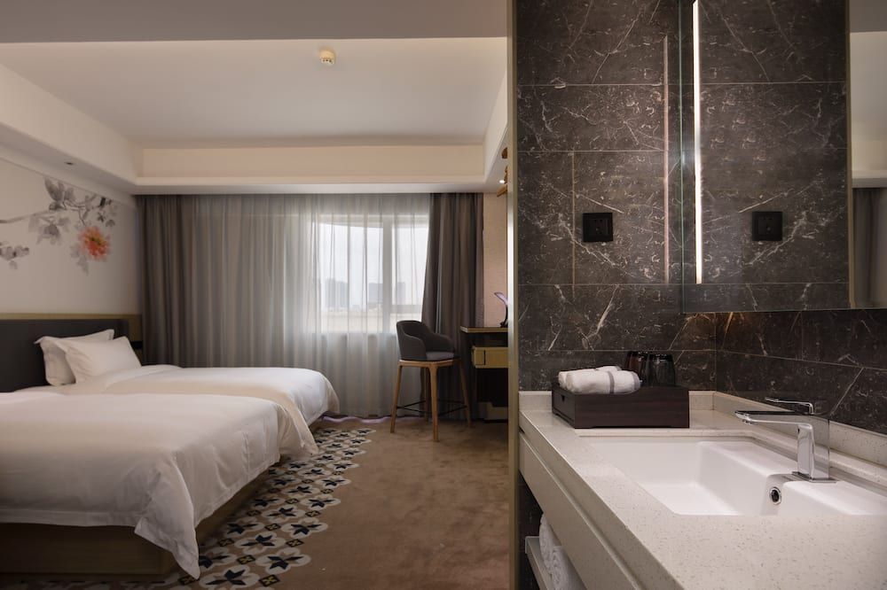 Paco Hotel Guangzhou Jiangtai Road Metro Branch thumbnail 3