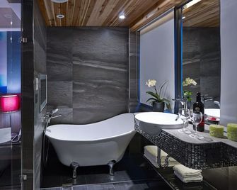 Beauty Hotels Taipei - Hotel Bfun - Taipei City - Bathroom