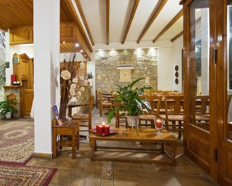 Artemis Hotel - Delphi - Lobby