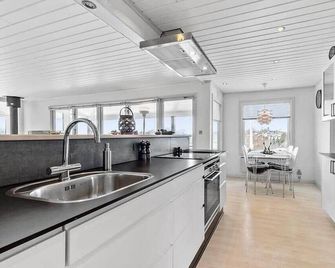 84165-Ebeltoft-Brislingevej-30 - Ebeltoft - Køkken