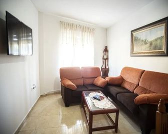 Belvilla By OYO Apartamento Abuela Caridad - Villarrobledo - Sala de estar