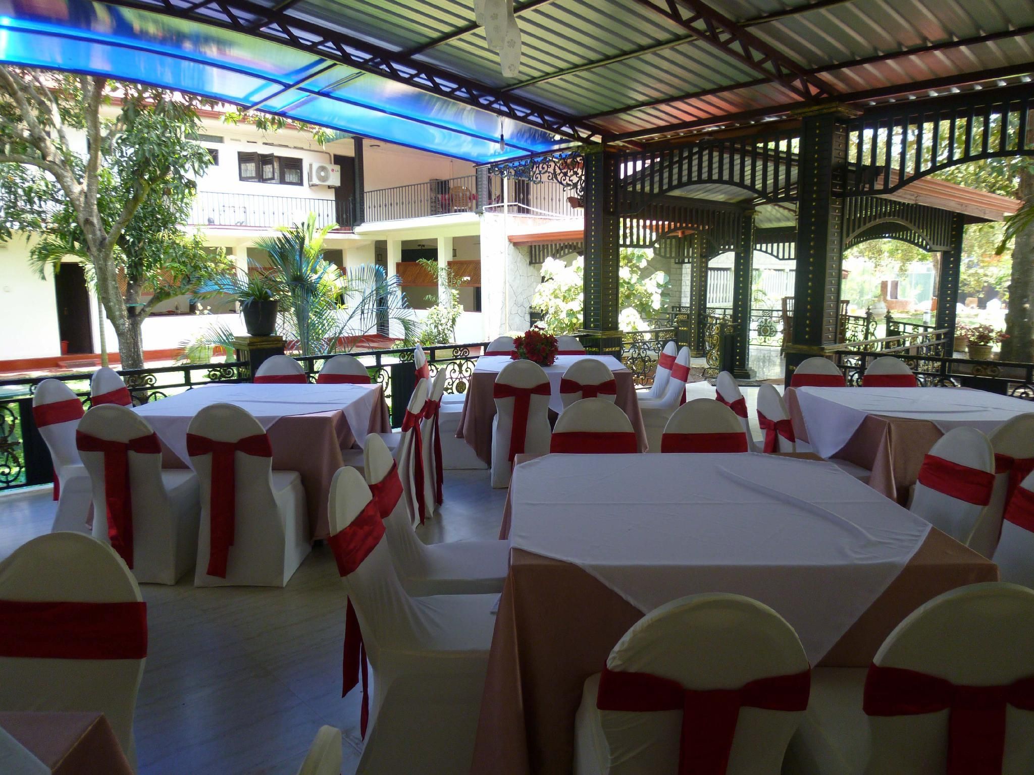 Grand Crown Hotel - Anuradhapura - Restaurante