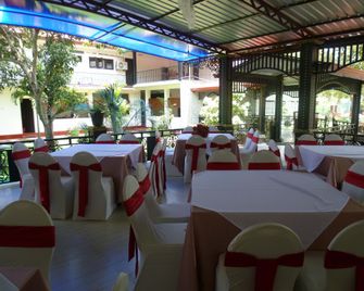 Grand Crown Hotel - Anuradhapura - Restaurante