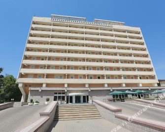 Shodlik Palace Hotel - Tashkent - Building