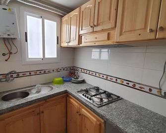 aline hostel - Chefchaouen - Kitchen