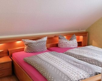 Charmante Ferienwohnung am Thüringer Rennsteig - Frauenwald