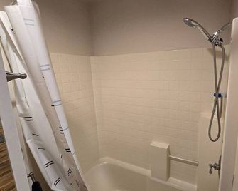 La Maison - Elegant 2br Escape - Free Breakfast! - Albany