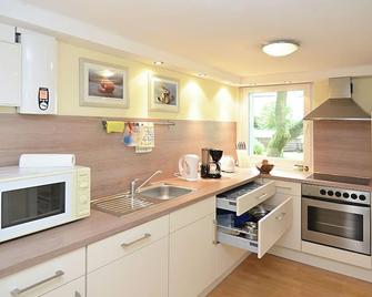 Modern Apartment in Löwensen With Private Terrace - Bad Pyrmont - Kitchen