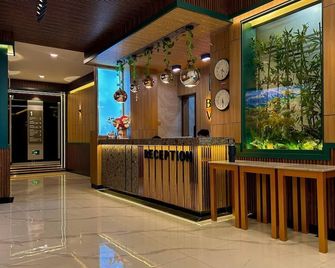 Bona Ventura Hotel & Skybar - Tanjung Pinang - Rezeption
