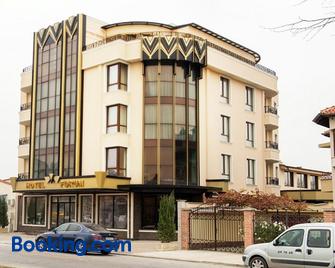 Hotel Forum - Pasardschik - Gebäude