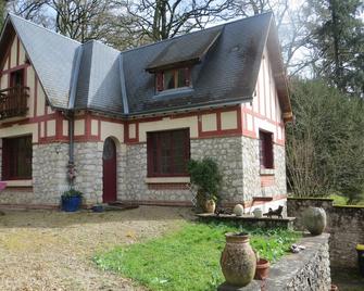 Maison de Charme a la Campagne au Centre des Châteaux de la Loire - Valencisse - Edificio