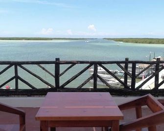 Hotel y Restaurante Macumba - Rio Lagartos - Balkon