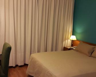 Hotel Avenida - Buenos Aires - Bedroom