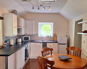 The Boat Inn - Monmouth - Kitchen