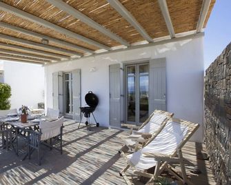 Kallisti Myrtia · Idyllic Holiday Villa - Views, - Santa Maria - Balkon
