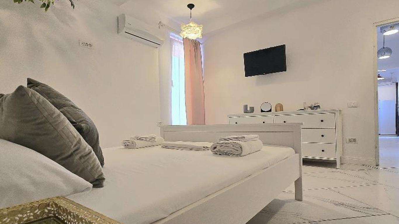 Hostel Cazino Nord Rooms