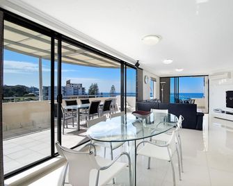 Ultiqa Shearwater Resort - קלונדרה - חדר אוכל