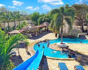 Surf Ranch Hotel & Resort - San Juan del Sur - Pool