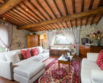 Borgo Livernano - Radda In Chianti - Salon