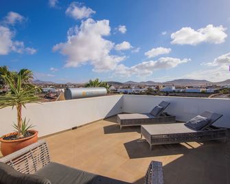 3 bedroom villa - Lajares center - swimming pool and total privacy - Lajares - Balkon