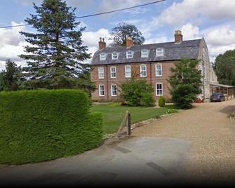 BlackbullA1lodge - Grantham - Building