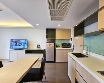 The Idle Hotel and Residence - Pathum Thani