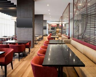 ريزيدانس إن باي ماريوت مونتريال إيبروت - مونترال - مطعم