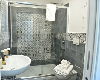 Tobacco Suite - Mesagne - Bathroom