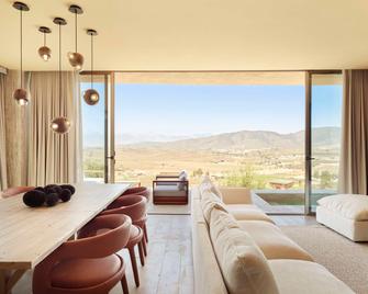 Banyan Tree Veya Valle de Guadalupe - San Marcos - Sala de estar