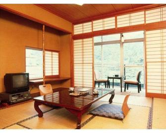 Izumiya Ryokan - Uonuma - Comedor
