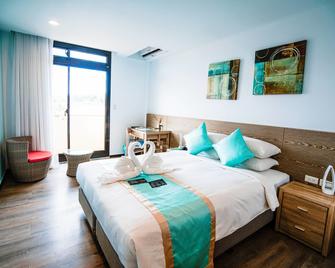 بالاو هوتل - كورور - غرفة نوم