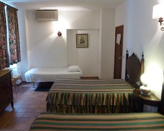 Casa do Parque Nature & Heritage Hotel - Castelo de Vide - Schlafzimmer