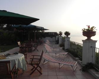 Albergo Belvedere - Ventotene - Balcony