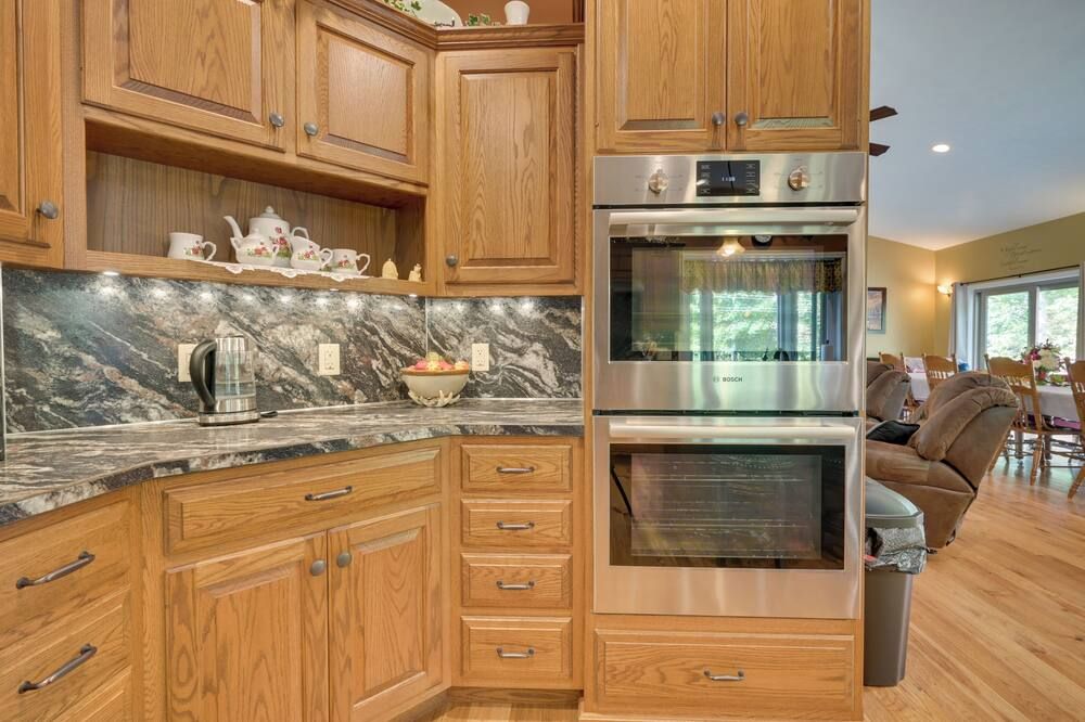 Family-Friendly Retreat w/ Deck in Cassville!