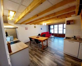 Maison De Ville Au Coeur Du Quartier His - Oloron-Sainte-Marie - Dining room