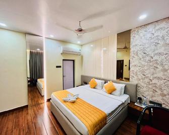 Shankar Bhavan By Vinayak Hotels - Brahmapur - Bedroom