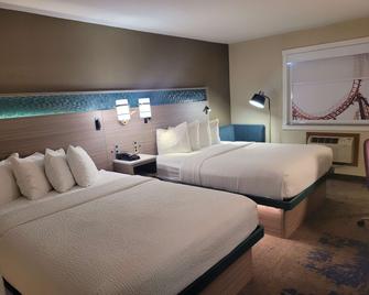 Best Western Plus Altoona Inn - Altoona - Ložnice