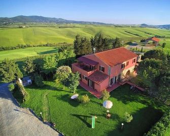 Agriturismo Fossederi - Santa Luce - Building