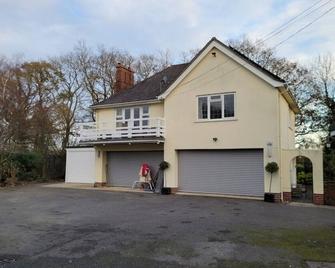 New Forest Flat - New Milton - Gebäude