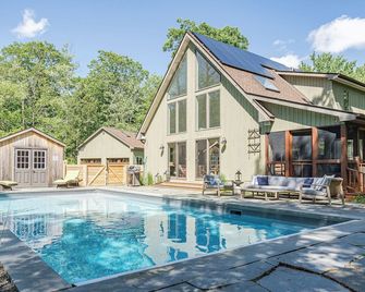 Cold Spring Mountain Retreat: Secluded Oasis - Cold Spring - Piscina