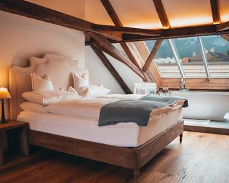 Hotel Goldener Engl - Hall in Tirol - Bedroom