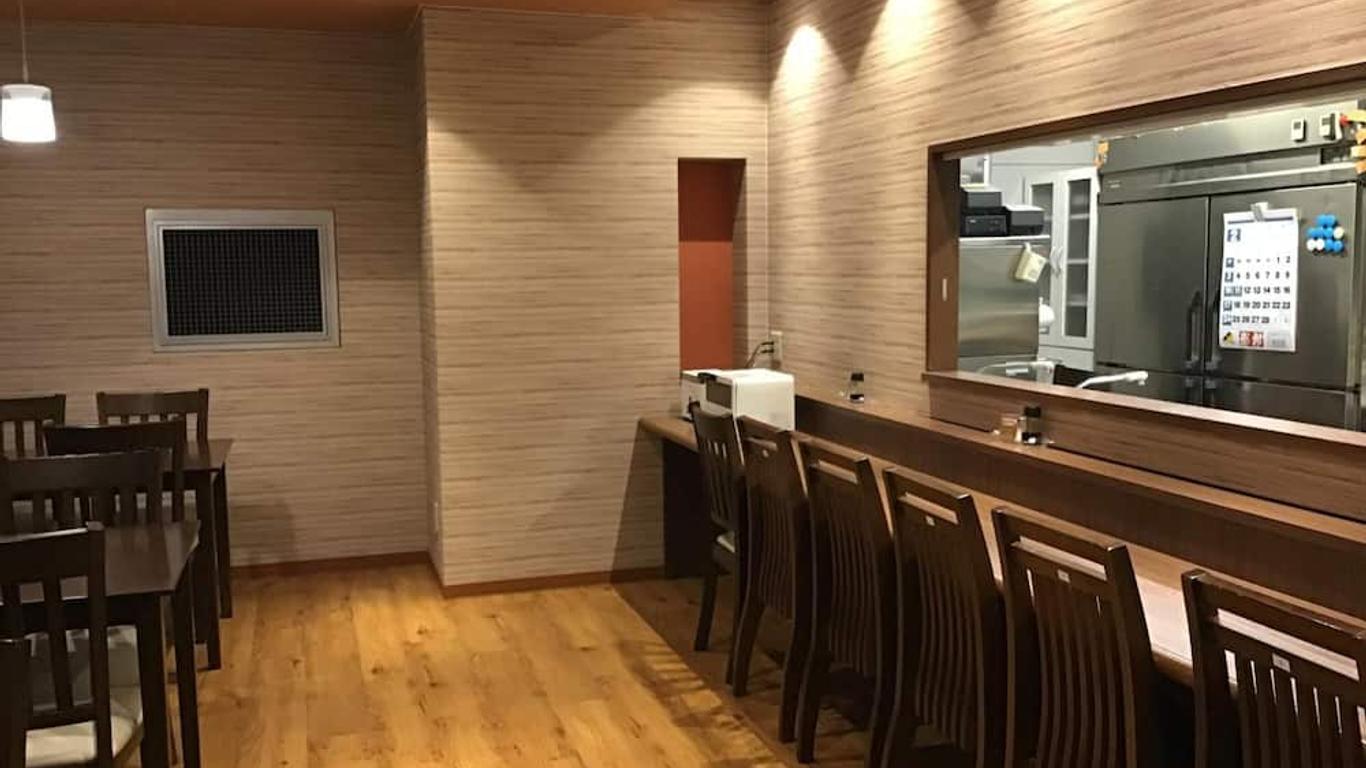 هوتل كارنا إيه