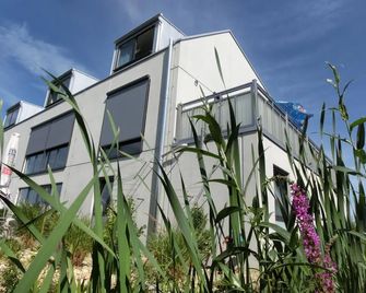 Hotel7Continents - Neutraubling - Edificio