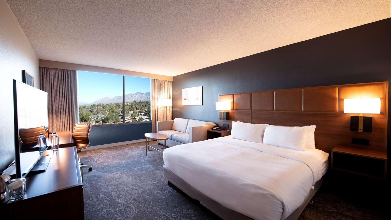 DoubleTree by Hilton Tucson- Reid Park